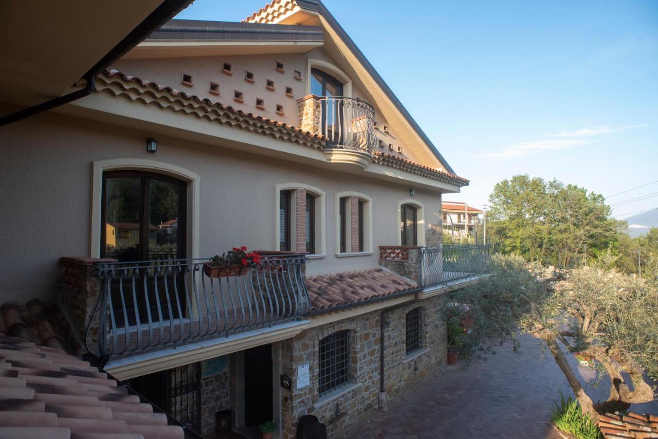 فندق La Ginestra Castel San Lorenzo المظهر الخارجي الصورة