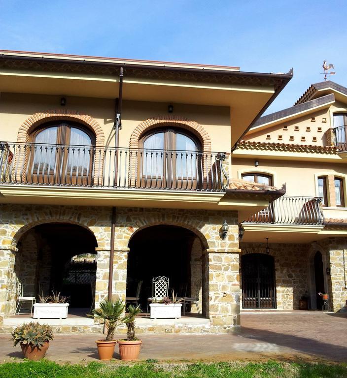 فندق La Ginestra Castel San Lorenzo المظهر الخارجي الصورة