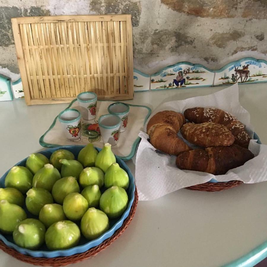 فندق La Ginestra Castel San Lorenzo المظهر الخارجي الصورة
